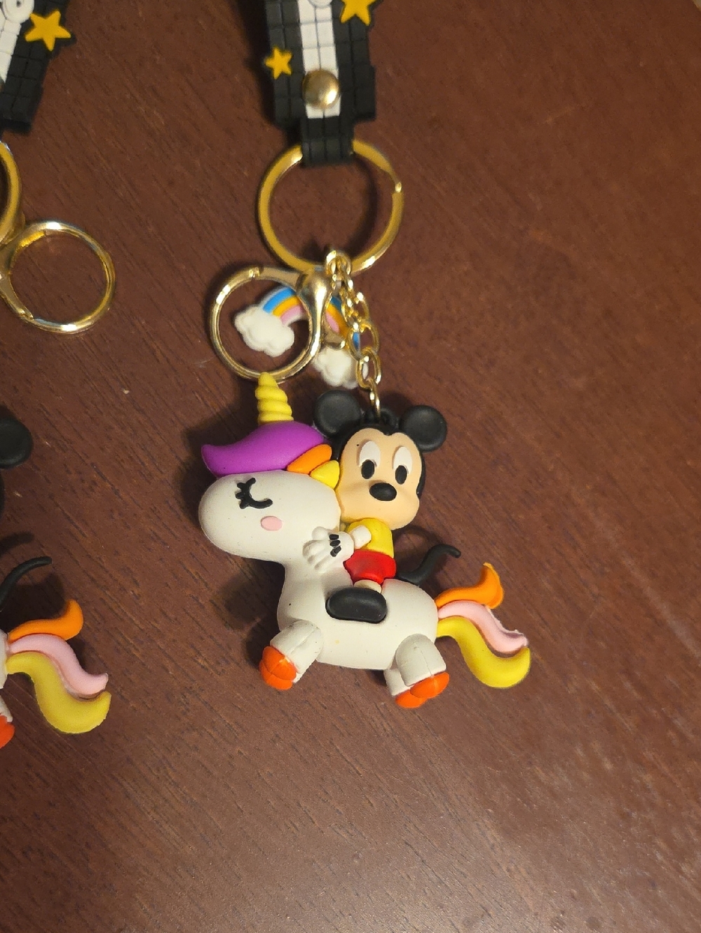 2 3D Mickey Mouse Keychains - Picture 2 of 4
